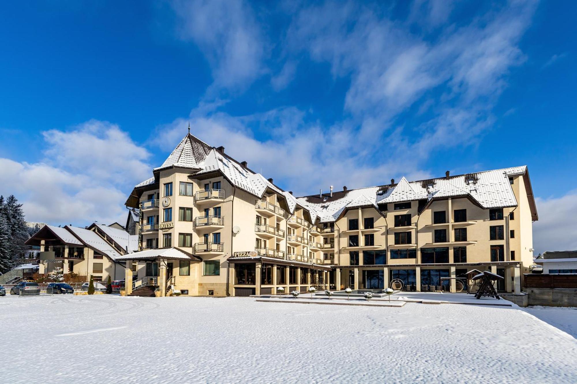 Hotel Continental Bukovel Esterno foto