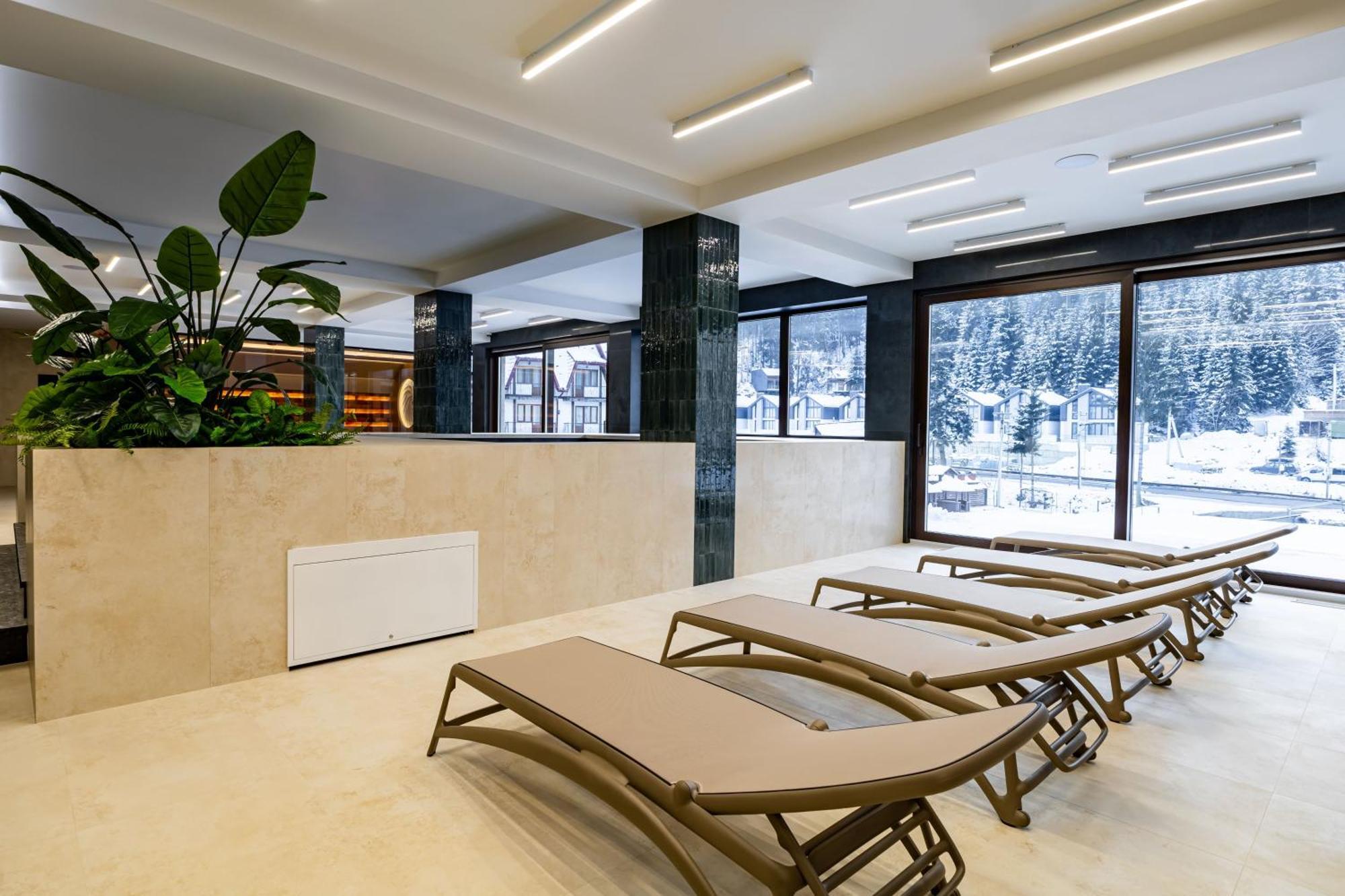 Hotel Continental Bukovel Esterno foto